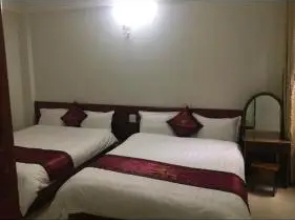 H ng NhAt Hotel