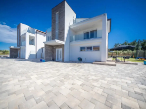 Villa Eni