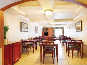 La Quinta Inn by Wyndham Orlando International Drive North