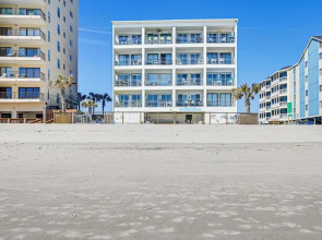 Pool & Beach Access: Scenic Murrells Inlet Condo!