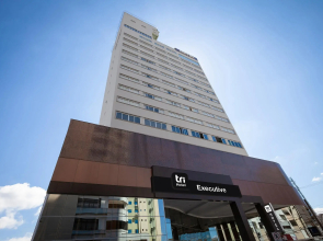 Tri Hotel Executive Brusque