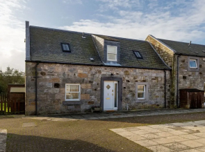 The Steadings - by StayDunfermline