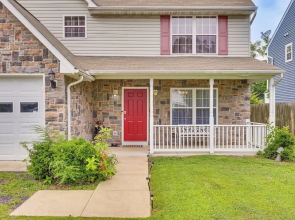 2 Blocks to Potomac River: Gem in Colonial Beach!