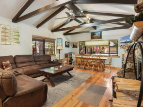 Elm Street Getaway Sleeps 8!