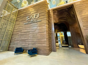 Safi Royal Luxury Metropolitan