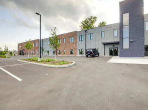 Bloomington Apartment, 3 Mi to IU Memorial Stadium