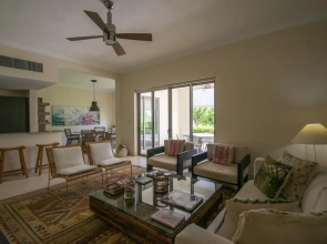 Large Fully-equiped Golf-front Apartment With Jacuzzi in Luxury Beach Resort