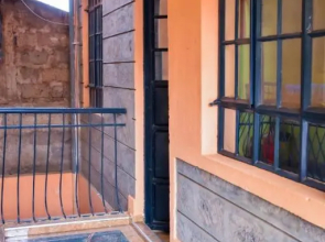 Cosy 2-BR Apartment With Parking and Fast Internet