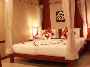 Patong Hemingway's Hotel