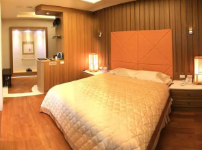 Yanminshan Jia Xin Hot Spring Resort