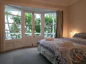 Western Springs Villa to Auckland Central Heritage Villa