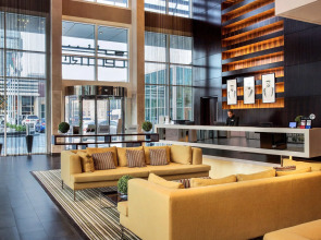 Отель Yas Plaza Circuit