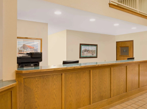 Days Inn by Wyndham Boonville