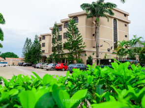 Dees Hotels