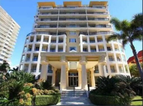 Palazzo Colonnades by Coastal Letting Co