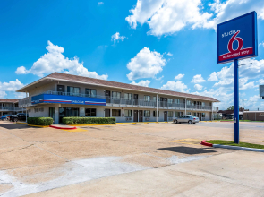 Studio 6 Monroe, LA - Hwy 165