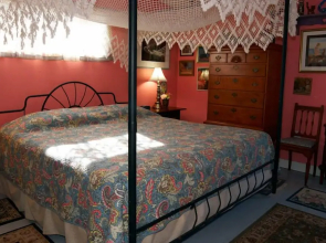 Simmons Homestead Inn
