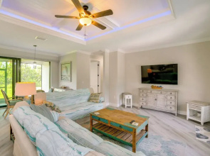 Golf Days & Beach Fun: Port Charlotte Home w/ Yard
