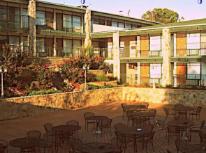 The Highlander Lodge Danville