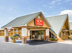 Perry Inn & Suites By Capital O National Fairground GA I 75