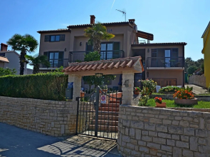 Apartments and Rooms Viktorija