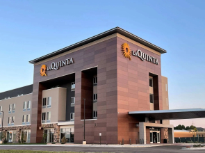 LaQuinta by Wyndham Parker