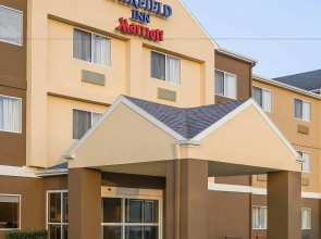 Fairfield Inn & Suites Holland