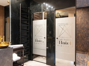 Art Suites Luxury Hotel