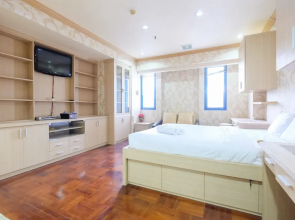 Classic Studio Park Royale Apartment Near Sudirman