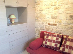 2 bedrooms house at Chersonissos 500 m away from the beach with furnished terrace and wifi