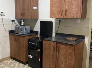 Relaxing 2 bedroom unit with scenic lake view