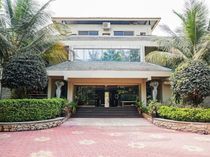 OYO 24344 Aquarius Resort