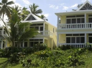Las Canas Beach Retreat