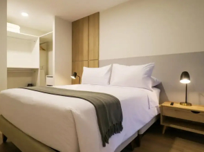 w Majestic 2BR w Balcony in Miraflores