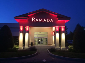Ramada Lewiston Hotel & Conference Center