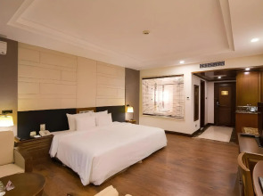 Sai Gon Ha Long Hotel