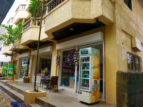 AV Seven Resort