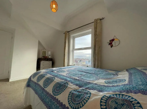 Superb 2 bed apartment on the Promenade Southport