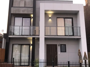 Timber Door Luxury Accommodation Geelong