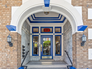 La Monarca Residential Hotel | Queen Room | Unit 406