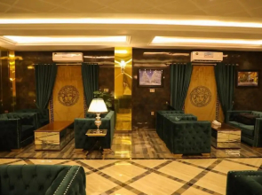 Royal Mansion Hotel