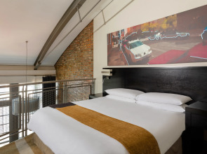 Garden Court Victoria Junction