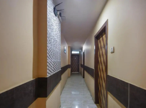 Hotel Golden Palace by OYO Rooms