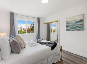 Stunning 2 Bedroom 1 Bath Home near BART