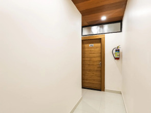 OYO 70473 Hotel Sunshine Regency