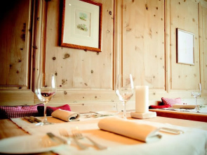 Hotel Paradies