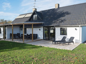 8 Person Holiday Home in Sakskobing