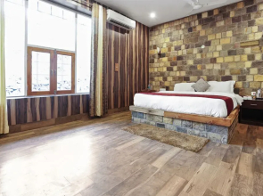 1B-Wild Heritage-102 N By bnbmehomes