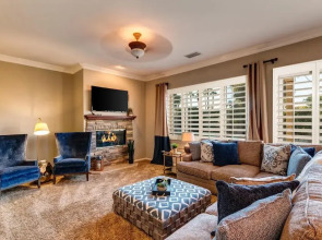 Palm Grove by AvantStay | 15mins From Coachella - Desert Villa - Sleeps 14