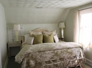 Hope and Glory Inn and Vineyard